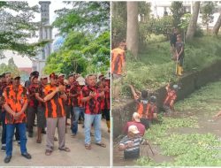 Pimpinan Anak Cabang (PAC) Pemuda Pancasila Kecamatan Ujung Padang menggelar aksi bersih-bersih lingkungan menyambut Hari Kesaktian Pancasila yang jatuh pada 1 Oktober 2025