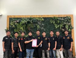 Ketua DPD GM GRIB Jaya Sumut Serahkan SK Defenitif DPC GM GRIB Batu Bara