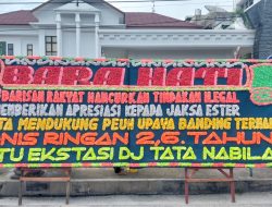BARA HATI Kirim Papan Bunga ke Kejari dan Pengadilan: Dukung Jaksa Ester dan Desak Hukuman Berat untuk DJ Tata Nabila Cs