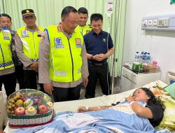 Kapolresta Cilacap Jenguk Korban Longsor di RSUD Majenang, Pastikan Penanganan Berjalan Optimal*