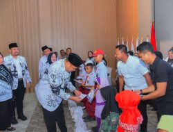 Perayaan HUT ke-80 PGRI dan Hari Guru, Bupati Baharuddin Apresiasi Para Guru*