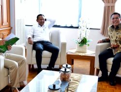 Pemerintah Kabupaten Simalungun Terima Simbol-Simbol Pahlawan Nasional Tuan Rondahaim dari Ahli Waris*