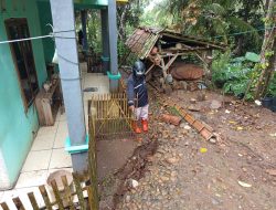 Puluhan Rumah Rusak Akibat Tanah Bergerak di Desa Padangjaya Cilacap