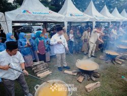 *Kabupaten Batu Bara Pecahkan Rekor Muri Dunia Penyajian Kepah Serai Terbanyak*