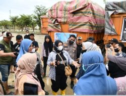 6 Truk Bantuan Kemanusiaan dari Masyarakat Batu Bara Disalurkan ke Aceh Tamiang*