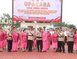 *Penyegaran di Tubuh Polres Simalungun, Kapolres Pimpin Temu Pisah dan Sertijab Sejumlah Kapolsek dan Kasat*