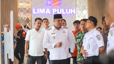*Wabup Batu Bara bersama Kadiv Regional Resmikan Stasiun KA Lima Puluh*