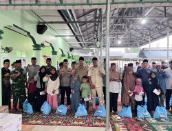 Safari Ramadan ke – 7 di Desa Laut Tador, Bupati Baharuddin Serahkan Bantuan untuk Masjid dan Anak Yatim*
