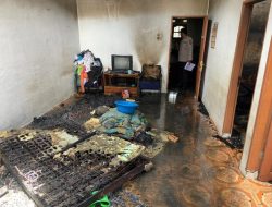 Respons Cepat Polsek Bangun Tangani Kebakaran 3 Rumah Kontrakan di Simalungun, Kerugian Capai Rp150 Juta