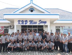 *Polresta Cilacap Silaturahmi dengan Nelayan, Perkuat Sinergi dan Jaga Kamtibmas*