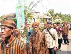 Ungkapan Syukur, Warga Desa Sawangan Cilacap Gelar Memetri Bumi