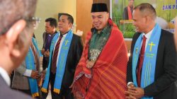 *Wakil Bupati Syafrizal Hadiri Perayaan Paskah Oikumene Tahun 2026, Serahkan 100 Paket Sembako untuk Anak Yatim Piatu*