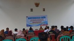 MUSYAWARAH DESA RAWAJAYA: BENTUK PANITIA PENJARINGAN PERANGKAT DESA, DITENGAHI PENJELASAN LENGKAP SERTA MOMEN MOHON DOA BERSAMA