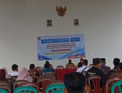 MUSYAWARAH DESA RAWAJAYA: BENTUK PANITIA PENJARINGAN PERANGKAT DESA, DITENGAHI PENJELASAN LENGKAP SERTA MOMEN MOHON DOA BERSAMA