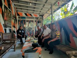 *Perkuat Sinergi Harkamtibmas, Kapolsek Adipala Sambangi Ketua LSM GMBI Cilacap*