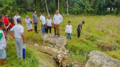 *Bupati Batu Bara Tinjau Irigasi di Desa Sei Muka, Siapkan Langkah Konkret Dukung Produktivitas 200 Hektare Lahan Pertanian*