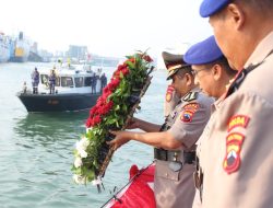 *Hormati Pengorbanan Pahlawan, Polda Jateng Gelar Upacara Laut Jelang Hari Bhayangkara ke-80*