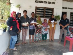 KRNS Simalungun Salurkan Bantuan Beras dari Anggota DPRD Sumut Hefriansyah dan berikan Tali Asih untuk Warga Kurang Mampu di Bajoga