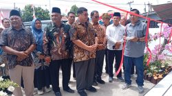 Kepala Desa Muhammad Azhar Menegaskan Komitmen Pelayanan Dan Peresmian Kantor Kepala Desa Bangun Berlangsung Khidmat Dan Lancar.
