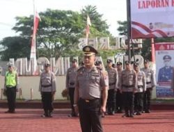 Momen Haru dan Bangga, Kompol Suit Purba Dasuha Terima Kenaikan Pangkat Pengabdian di Polres Simalungun.