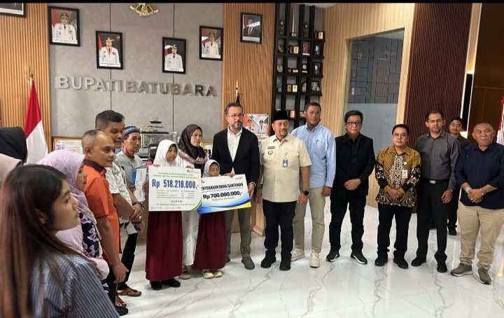 Insiden Kebakaran PT Evyap Sabun Indonesia di KEK Sei Mangkei, Tiga Keluarga Korban Terima Santunan Rp3,21 Miliar