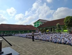 *Jangan Asal Percaya AI, Polresta Cilacap Bekali Siswa MAN 1 Kroya Jadi Pelajar Yang Bijak AI di Tengah Perkembangan Teknologi*