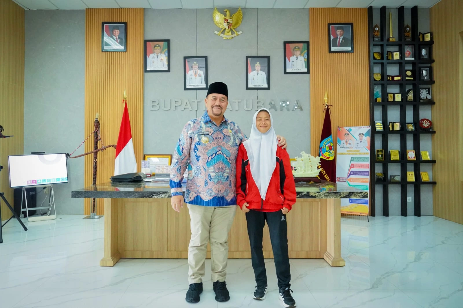 Bupati Batu Bara Terima Kunjungan Fadila, Pemain Timnas Putri U-16 Asal Batu Bara