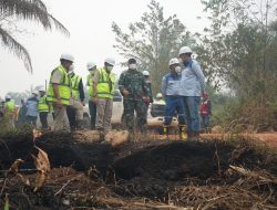 INALUM Perkuat Penanganan Karhutla di Mempawah – Kalimantan Barat, 60 Relawan Grup MIND ID Diterjunkan ke Sekitar Wilayah Operasional BAI