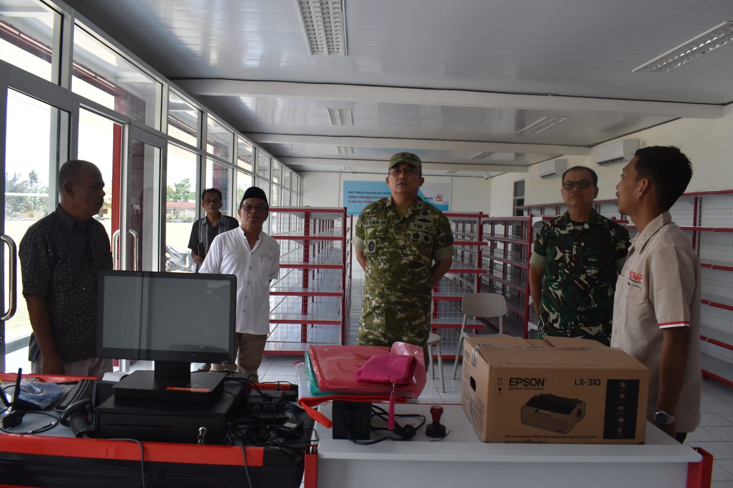 Hari Kedua Verval KDKMP, Tim Mabes TNI Sasar Tujuh Koperasi di Kecamatan Maos